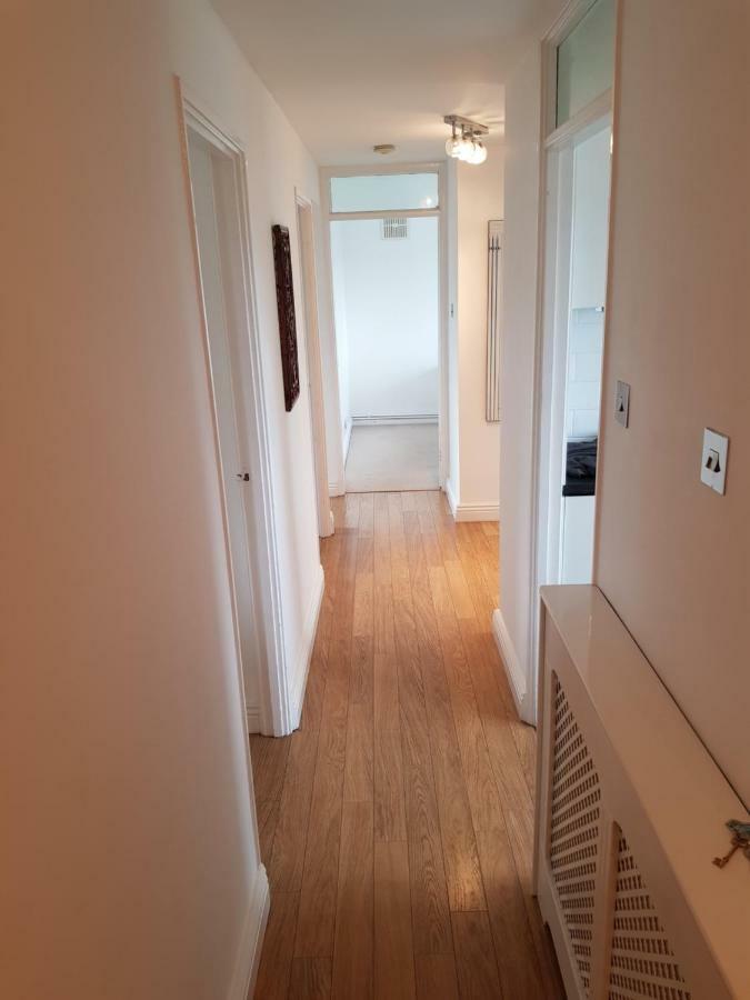 24 Clifton Gardens Pond Field House * Londra
